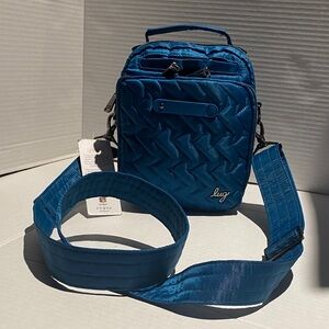 Lug Navy Quilted Messenger Bag🩵